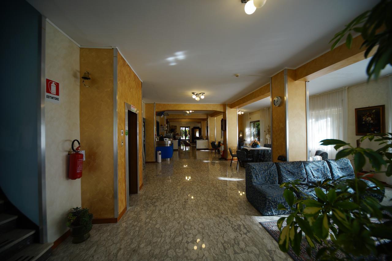 King Hotel Fiuggi Exterior photo